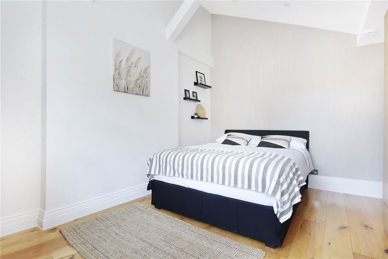 3 bedroom flat, Upper Montagu Street, Marylebone W1H - Available