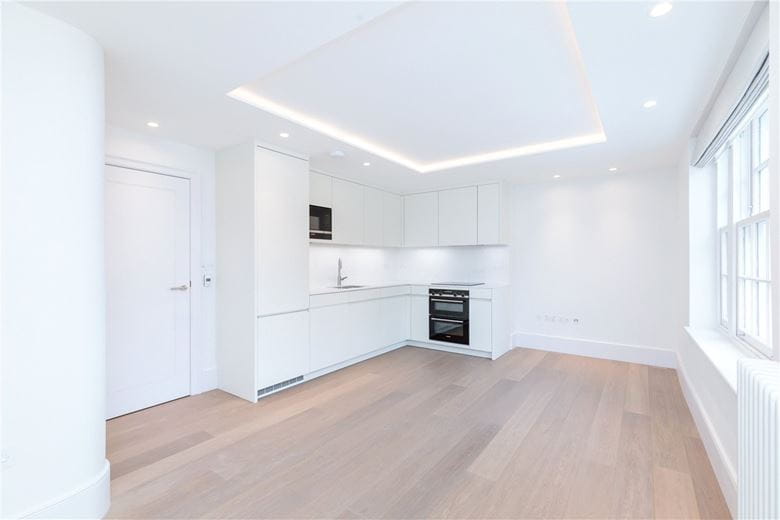 1 bedroom flat, Upper Berkeley Street, Marylebone W1H - Available