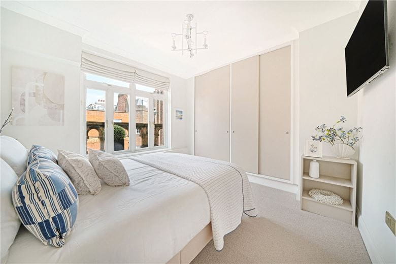 2 bedroom flat, Montagu Mansions, Marylebone W1U - Available