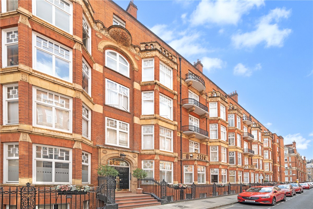 2 bedroom flat, Montagu Mansions, Marylebone W1U - Available
