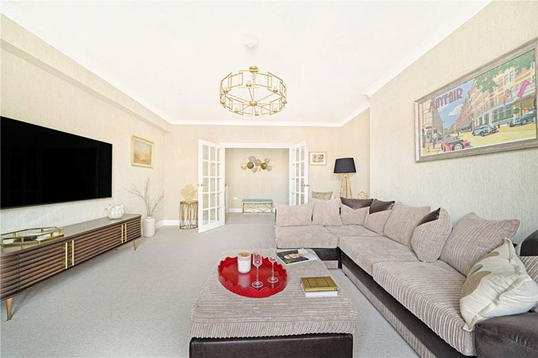2 bedroom flat, Montagu Mansions, Marylebone W1U - Available