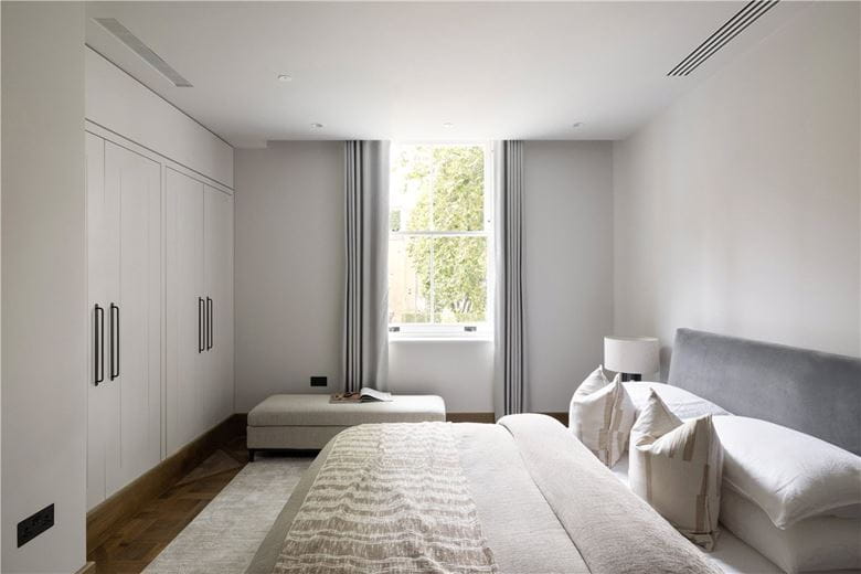 2 bedroom flat, Wigmore Street, London W1U - Let Agreed
