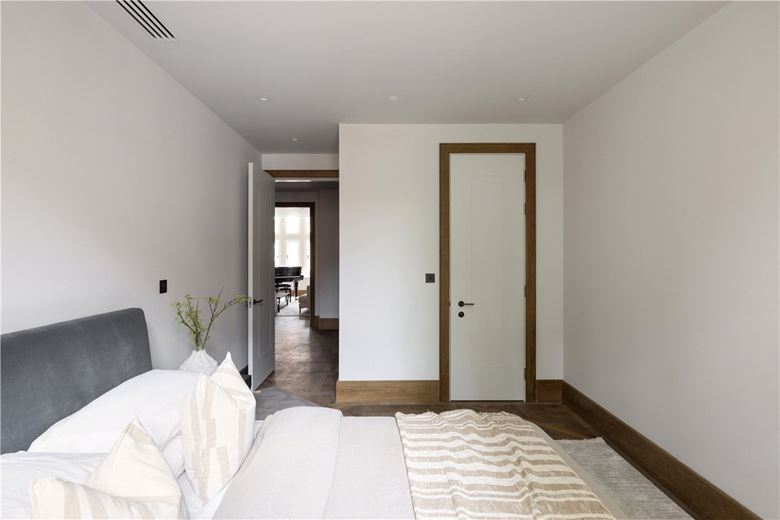 2 bedroom flat, Wigmore Street, London W1U