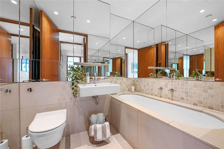 3 bedroom flat, Latitude House, Oval Road NW1 - Available