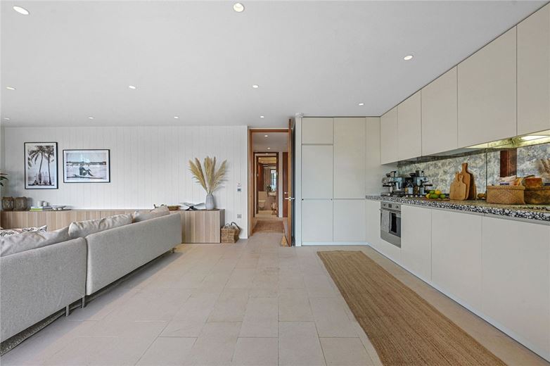 3 bedroom flat, Latitude House, Oval Road NW1 - Available