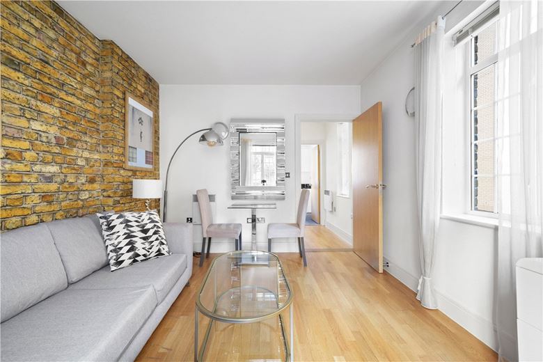 1 bedroom cottage, Castlereagh Street, London W1H - Available