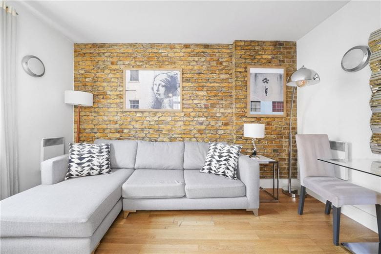 1 bedroom cottage, Castlereagh Street, London W1H - Available