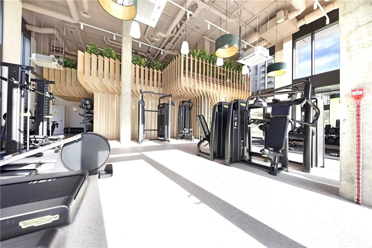 2 bedroom flat, Heartwell Avenue, London E16 - Available