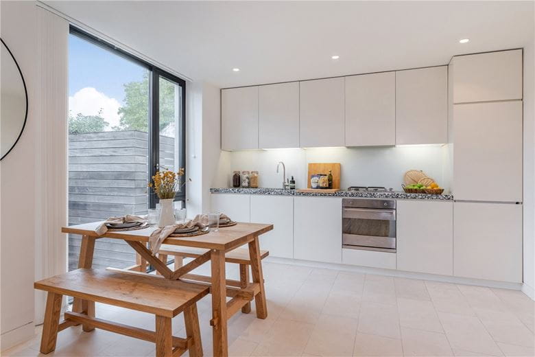 1 bedroom flat, Oval Road, London NW1 - Available