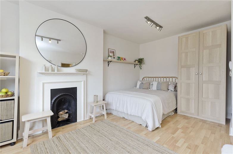 1 bedroom flat, Nottingham Place, London W1U - Available