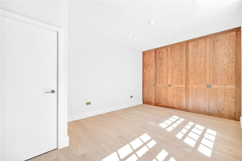 3 bedroom maisonette, De Walden Street, Marylebone W1G - Let Agreed