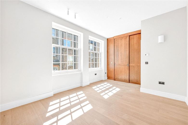 3 bedroom maisonette, De Walden Street, Marylebone W1G - Let Agreed