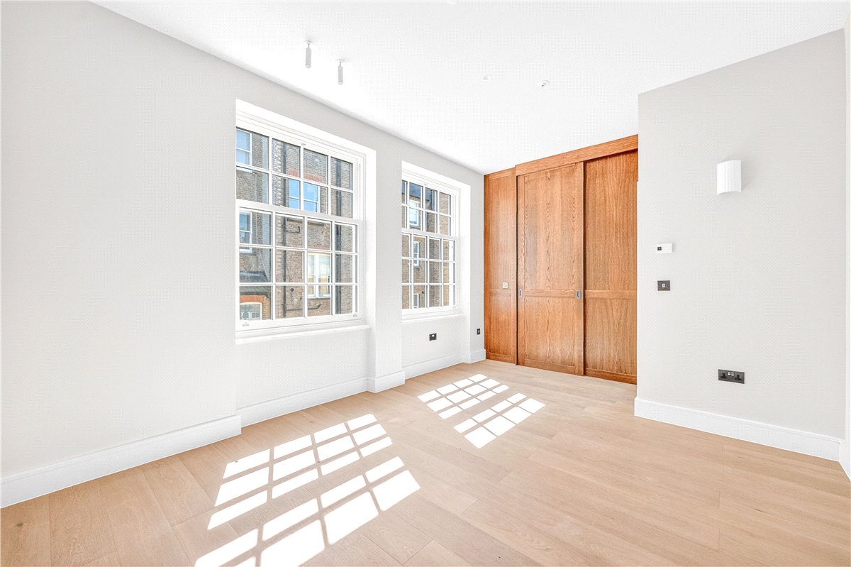 3 bedroom maisonette, De Walden Street, Marylebone W1G - Let Agreed