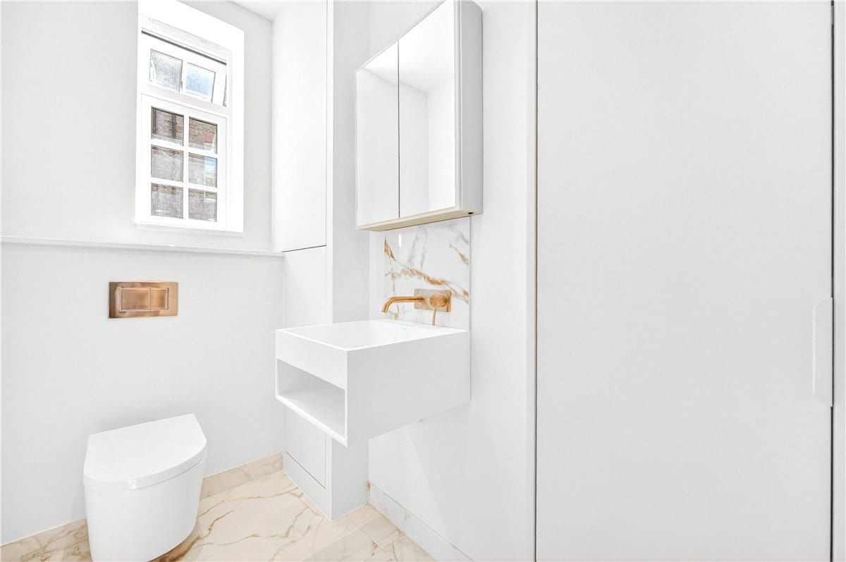 3 bedroom maisonette, De Walden Street, Marylebone W1G - Let Agreed