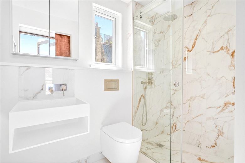 3 bedroom maisonette, De Walden Street, Marylebone W1G - Let Agreed