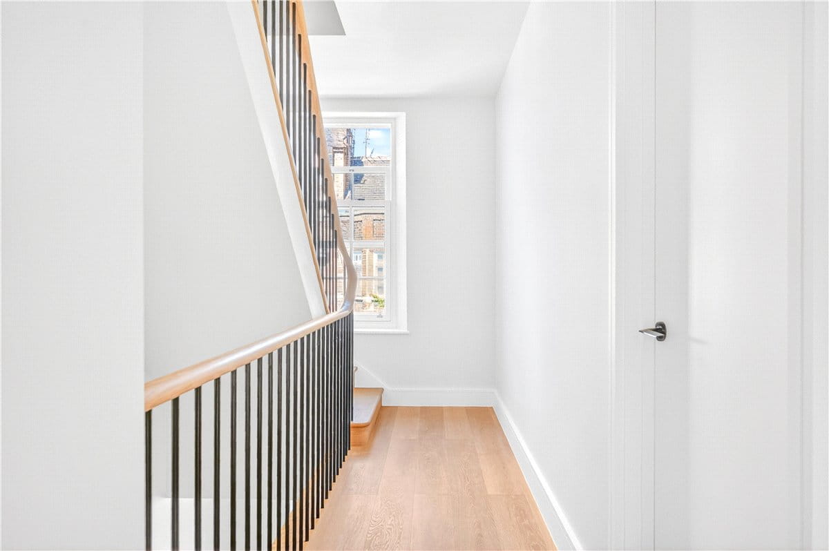3 bedroom maisonette, De Walden Street, Marylebone W1G - Let Agreed