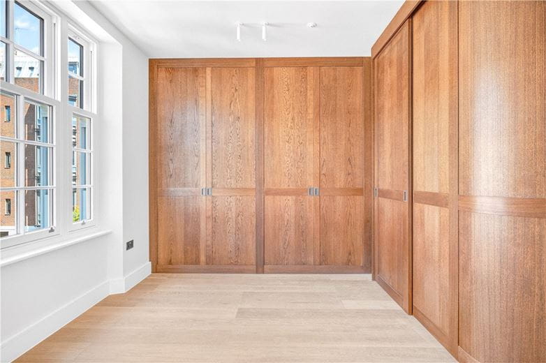 3 bedroom maisonette, De Walden Street, Marylebone W1G - Let Agreed