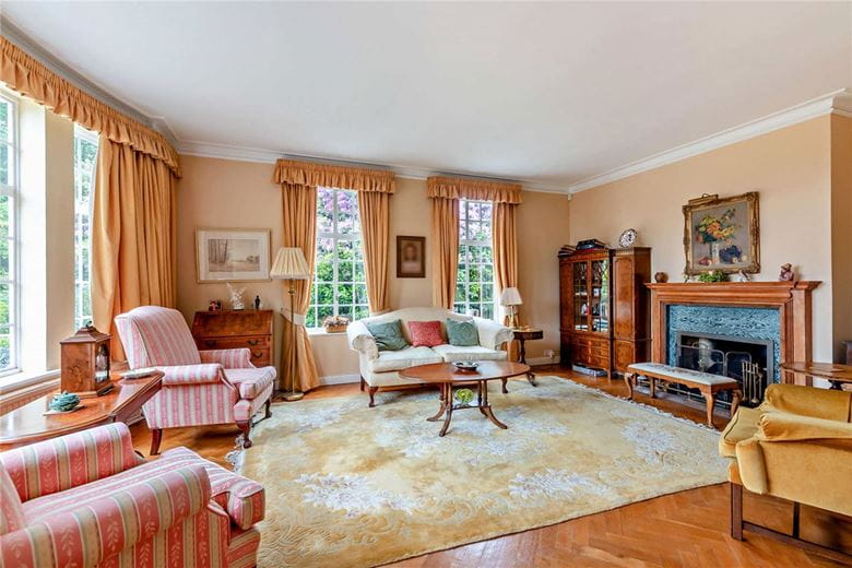 5 bedroom house, Cold Ash Hill, Cold Ash RG18 - Sold