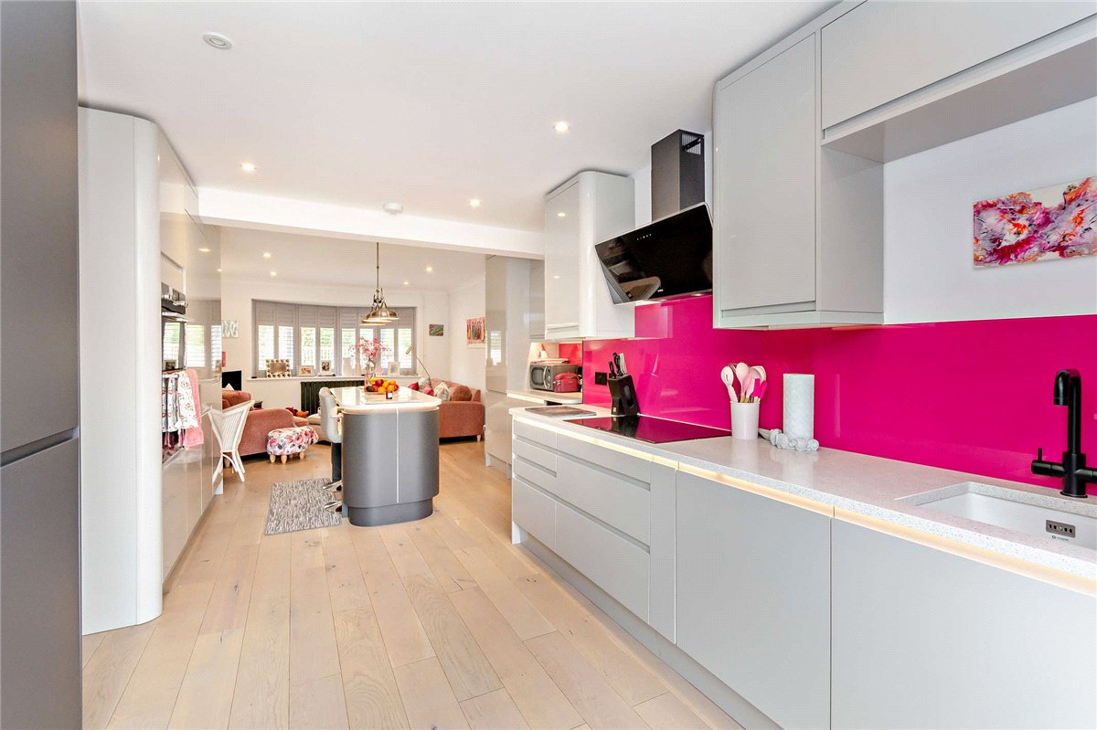 3 bedroom house, Craven Road, Inkpen RG17 - Available