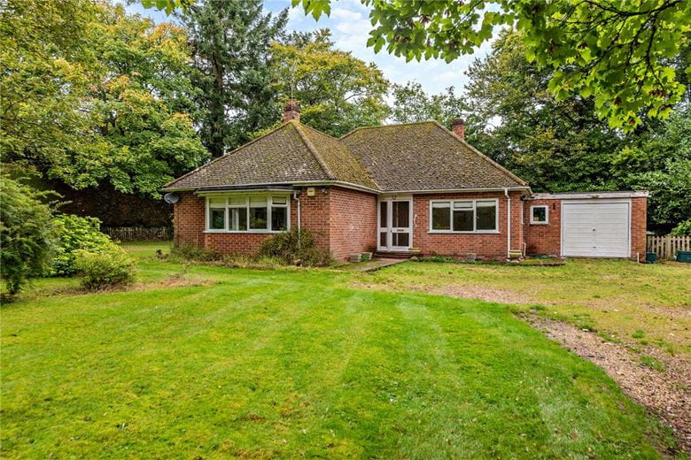 3 bedroom bungalow, Kendrick Road, Newbury RG14 - Sold STC