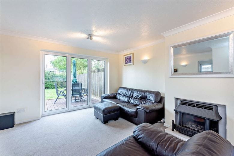 3 bedroom house, Charter Road, Newbury RG14 - Available