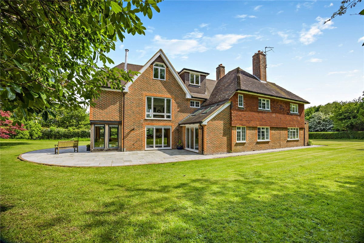 5 bedroom house, Belmont, Woodspeen RG20 - Sold