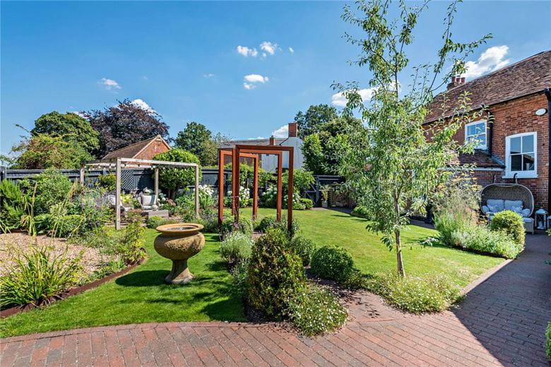 5 bedroom house, High Street, Chieveley RG20 - Sold STC