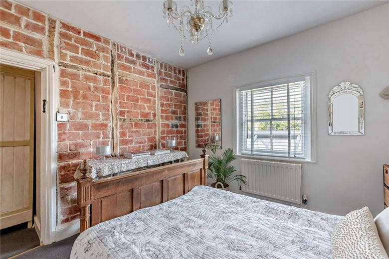 5 bedroom house, High Street, Chieveley RG20 - Sold STC