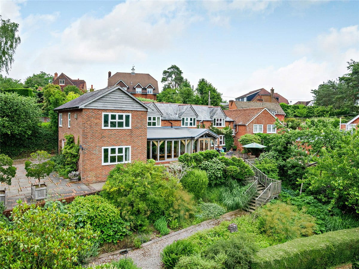 House for sale in Cold Ash, The Ridge, RG18 Newbury NEW170270