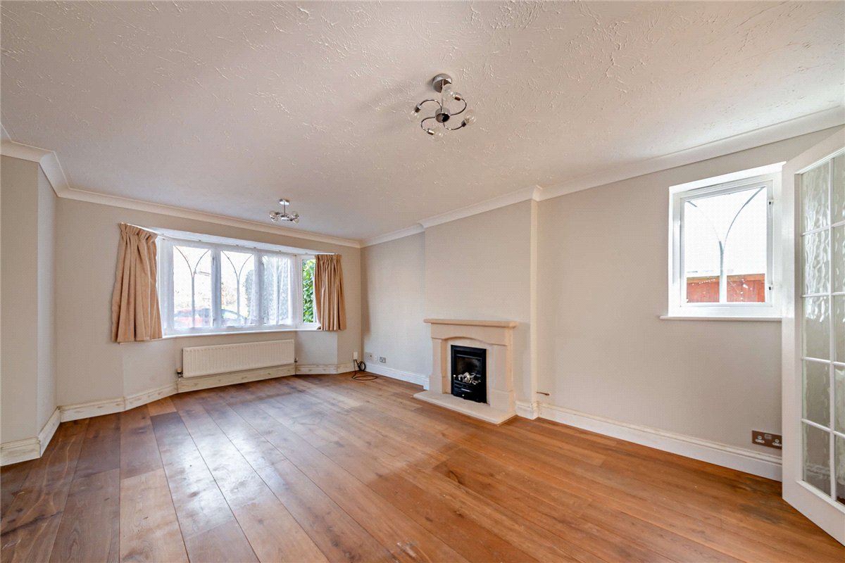 4 bedroom house, Harebell Drive, Thatcham RG18 - Available