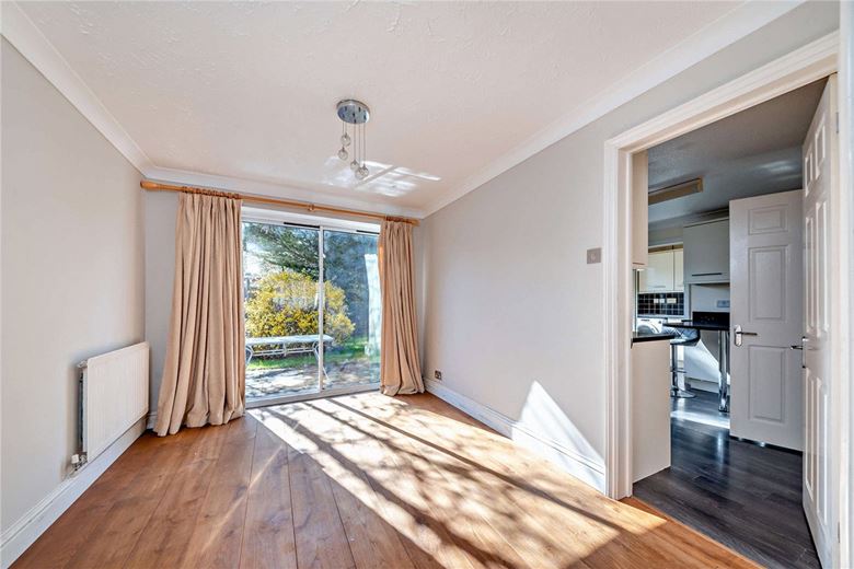 4 bedroom house, Harebell Drive, Thatcham RG18 - Available