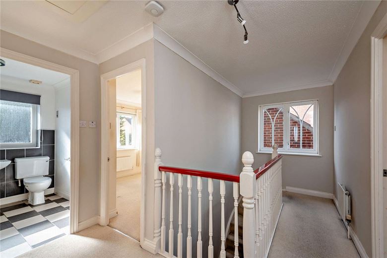 4 bedroom house, Harebell Drive, Thatcham RG18 - Available