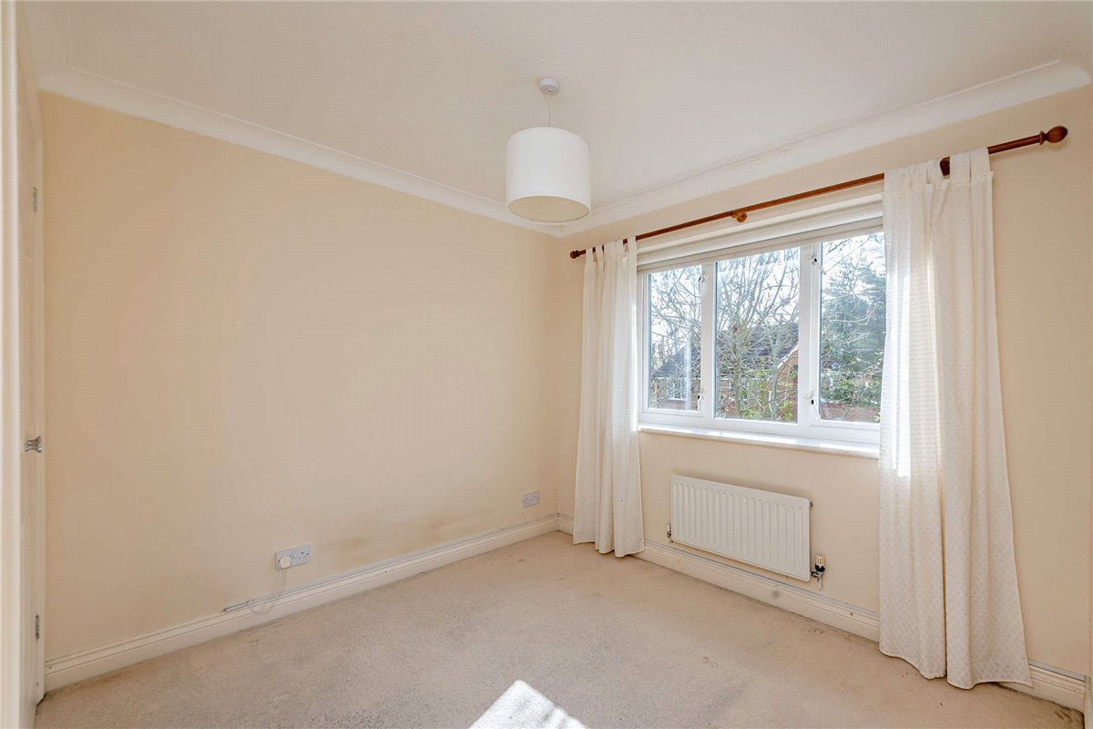 4 bedroom house, Harebell Drive, Thatcham RG18 - Available