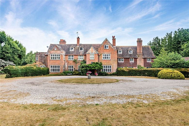 7 bedroom house, Burys Bank Road, Greenham RG19 - Available
