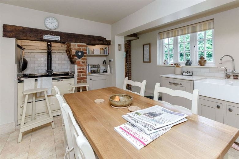 3 bedroom house, Yattendon Road, Hermitage RG18 - Sold