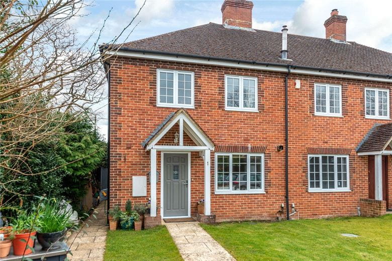 3 bedroom house, Pantings Lane, Highclere RG20 - Available