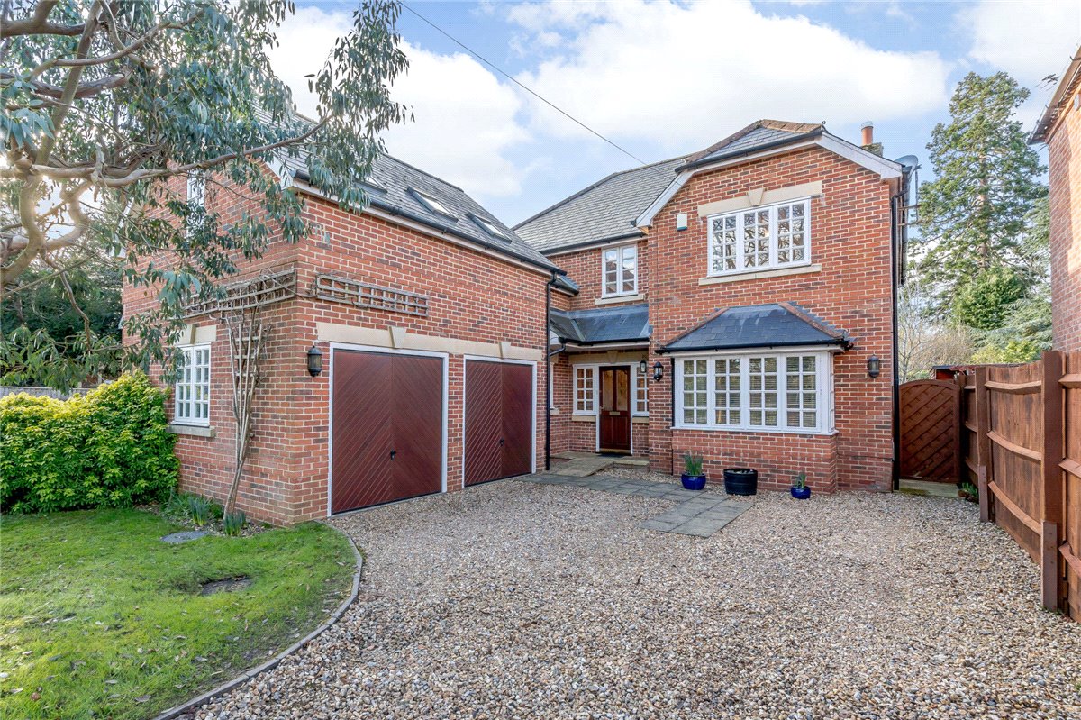 House for sale in Newbury, Andover Road, RG14 Newbury NEW210326