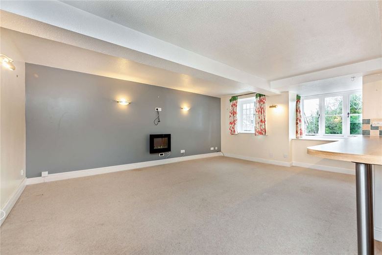 1 bedroom flat, Station Road, Kintbury RG17 - Sold STC