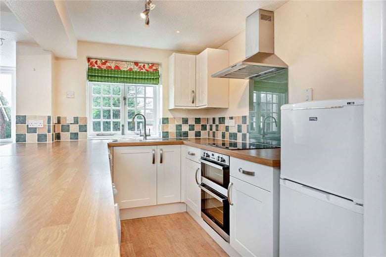 1 bedroom flat, Station Road, Kintbury RG17 - Sold STC