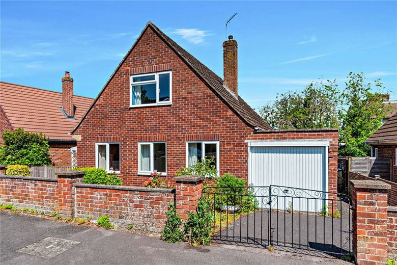 3 bedroom house, Friars Road, Newbury RG14 - Sold