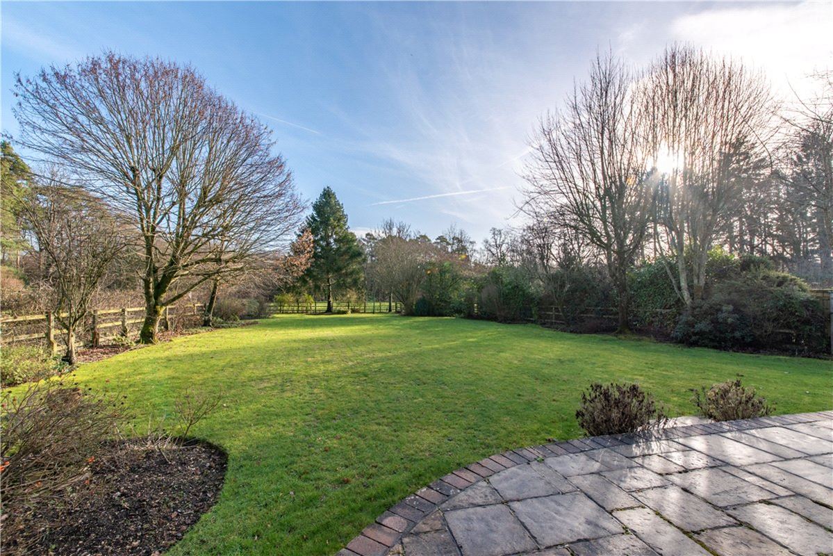 5 bedroom house, Post Office Road, Inkpen RG17 - Available