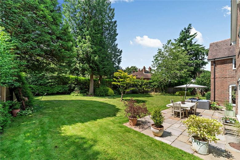 5 bedroom house, Yattendon Road, Hermitage RG18 - Available