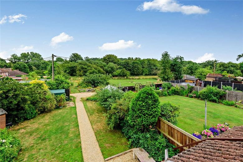 4 bedroom house, Southfields, Boxford RG20 - Sold