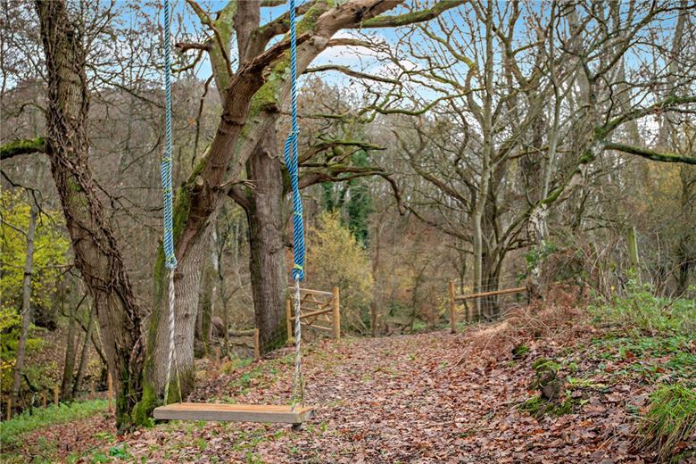 5 bedroom house, Crookham Common, Thatcham RG19 - Available