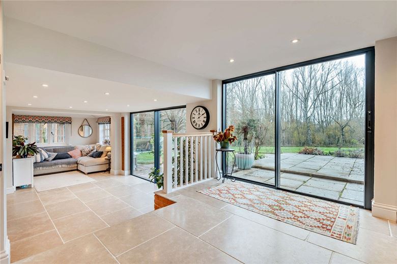 5 bedroom house, Crookham Common, Thatcham RG19 - Available