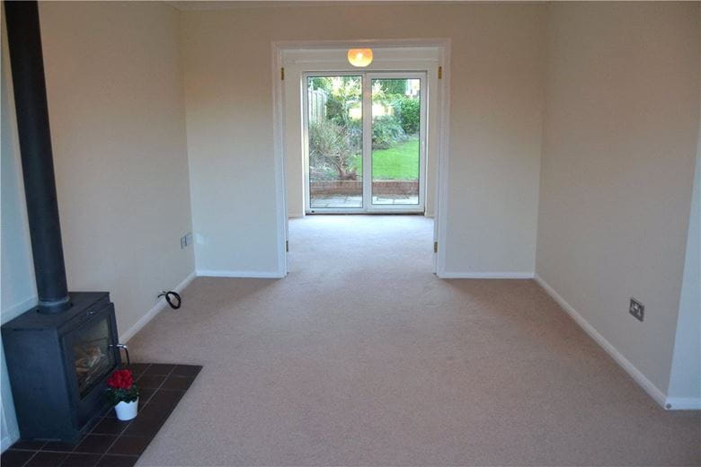 3 bedroom house, Woolton Hill, Newbury RG20 - Available