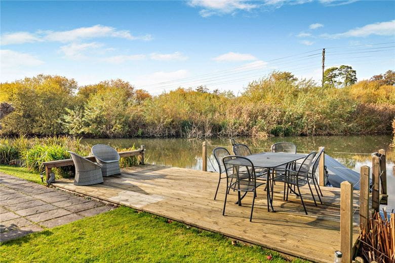 3 bedroom house, Crookham Hill, Thatcham RG19 - Available