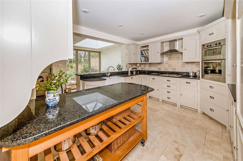 3 bedroom house, East End, Newbury RG20 - Sold