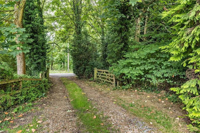 4 bedroom bungalow, Newbury Road, Headley RG19 - Sold