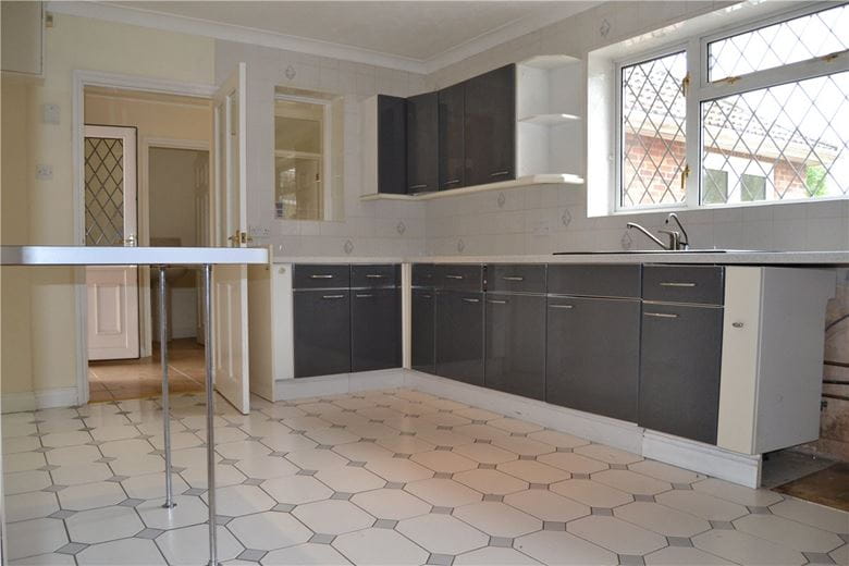 4 bedroom bungalow, Newbury Road, Headley RG19 - Sold
